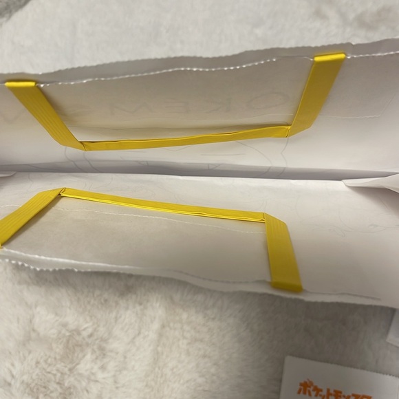 Pokémon paper gift bags - Picture 3 of 3